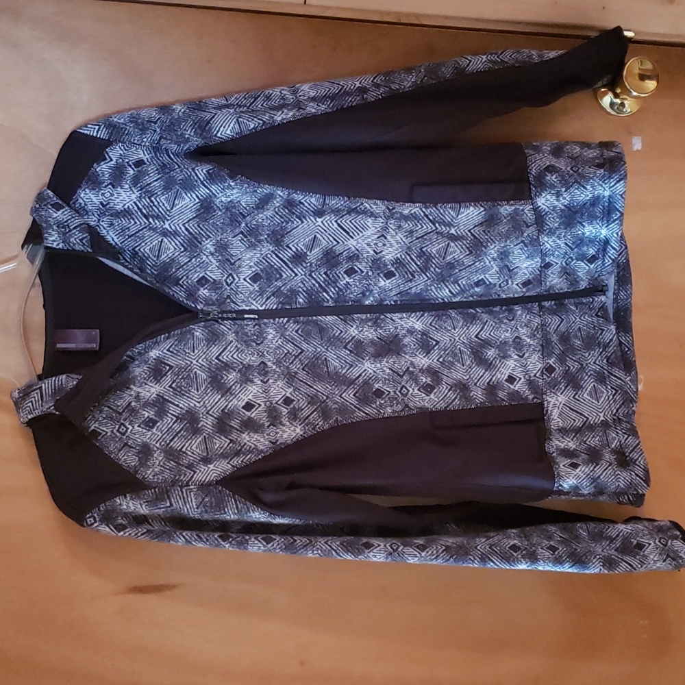 Mondetta zip up  hooded jacket - Picture 6 of 6